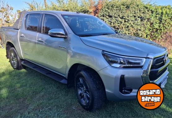 Camionetas - Toyota HILUX SRV 2021 Diesel 113000Km - En Venta