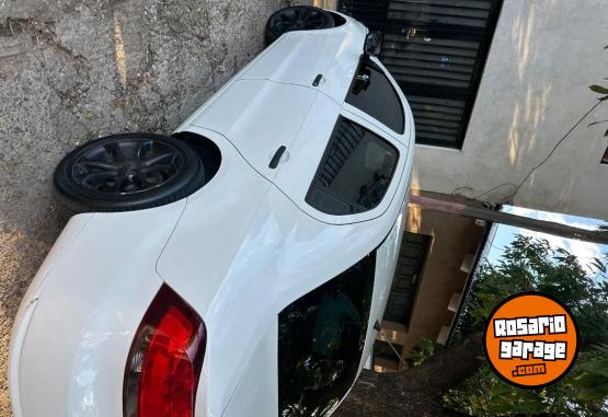 Autos - Volkswagen Voyage 2010 Nafta 197000Km - En Venta