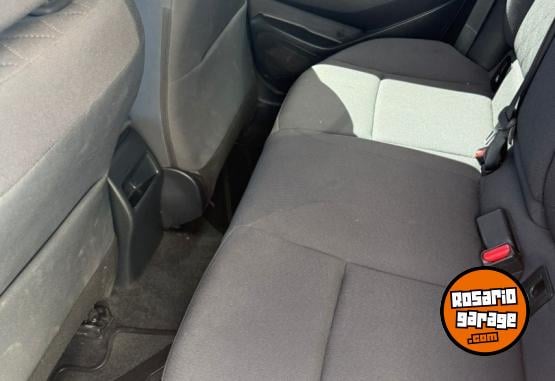 Autos - Toyota Corolla XLI 2023 Nafta 125000Km - En Venta