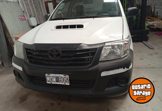 Camionetas - Toyota Hilux cabina simple 2013 Diesel 244000Km - En Venta