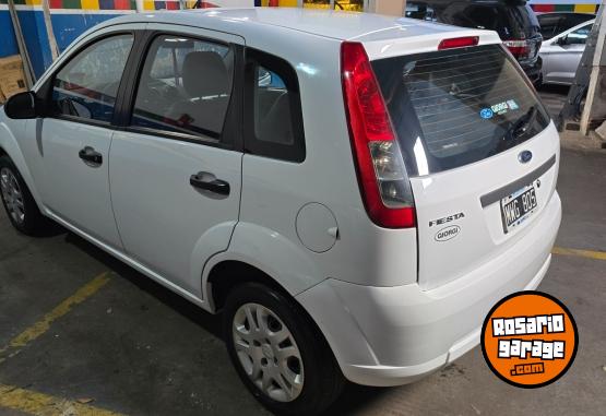 Autos - Ford Fiesta 2013 Nafta 83000Km - En Venta