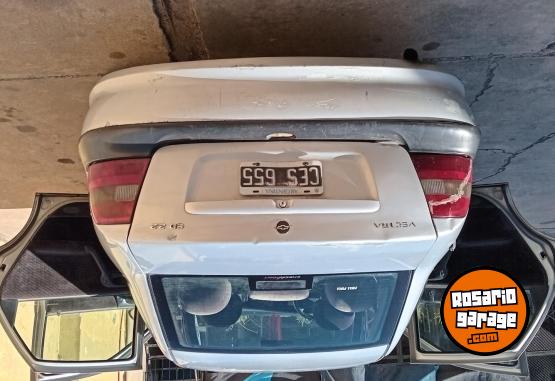 Autos - Chevrolet Vectra 2.2 1998 GNC 290000Km - En Venta