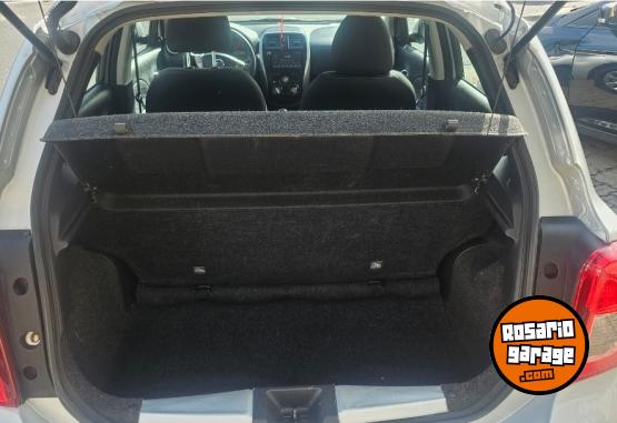 Autos - Nissan March 2020 Nafta 60000Km - En Venta