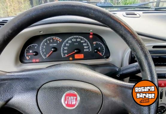 Autos - Fiat Siena 2011 GNC 130000Km - En Venta