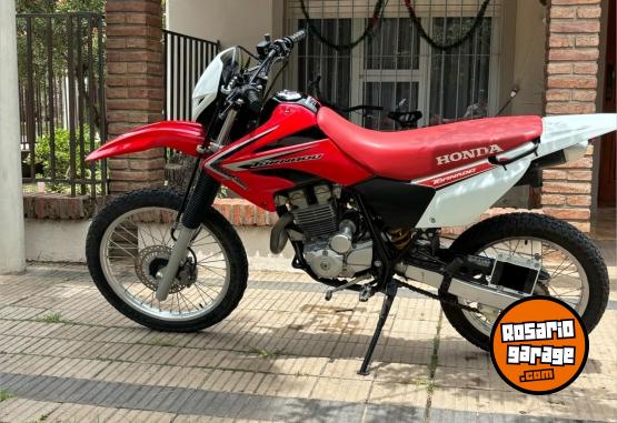 Motos - Honda Tornado 2015 Nafta 10400Km - En Venta