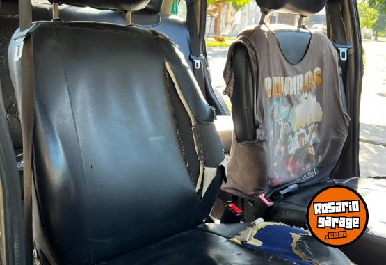 Autos - Chevrolet Classic 2015 GNC 450000Km - En Venta