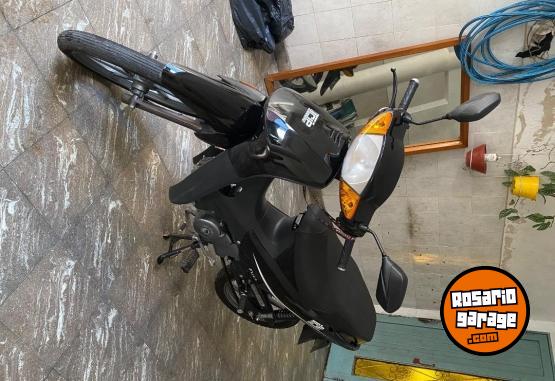 Motos - Guerrero 110 2023 Nafta 10000Km - En Venta