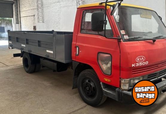 Camiones y Gr�as - VENDO KIA 3500 - En Venta
