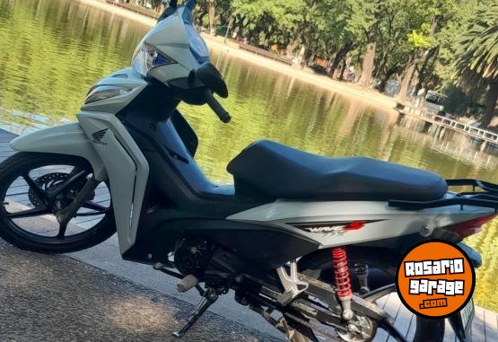 Motos - Honda Wave full 2024 Nafta 8700Km - En Venta