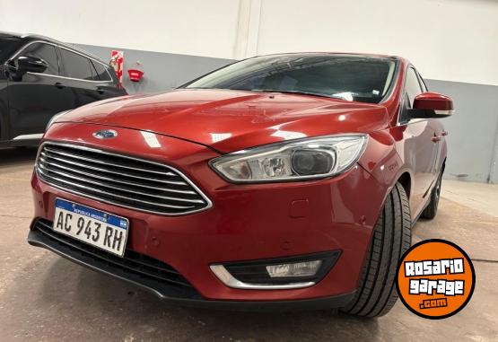 Autos - Ford Focus Titanium 2.0 2018 Nafta 120000Km - En Venta