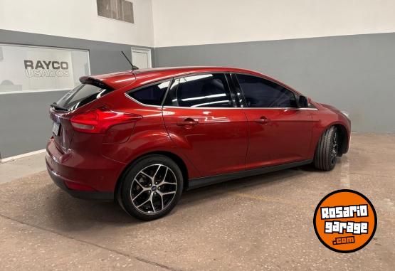 Autos - Ford Focus Titanium 2.0 2018 Nafta 120000Km - En Venta