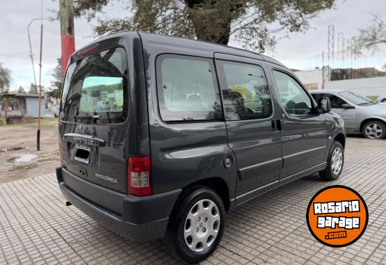 Utilitarios - Peugeot Asientos 2015 GNC 180000Km - En Venta