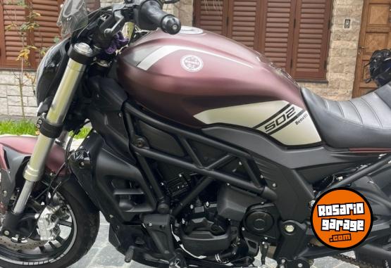 Motos - Benelli 502 C 2021 Nafta 6100Km - En Venta