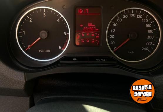 Camionetas - Volkswagen Amarok 2.0 TDI biturbo 2011 Diesel 255000Km - En Venta