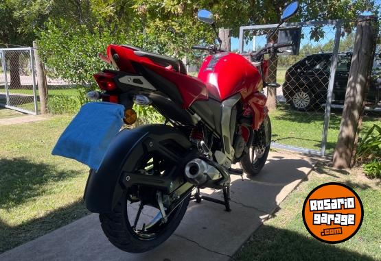 Motos - Yamaha FZ 150 2.0 2017 Nafta 6000Km - En Venta