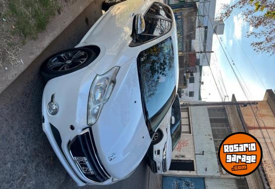 Autos - Peugeot 2014 active 1.5 2014 Nafta 185000Km - En Venta