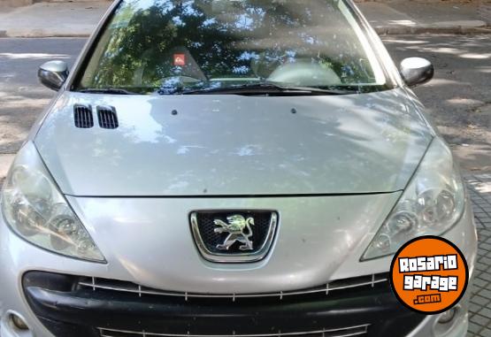 Autos - Peugeot 207 2010 Nafta 90000Km - En Venta
