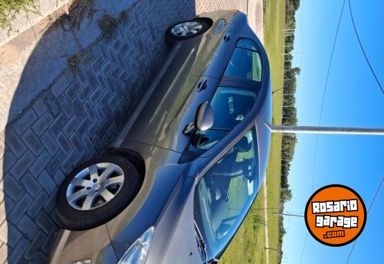 Autos - Peugeot 408 2013 Nafta 168000Km - En Venta