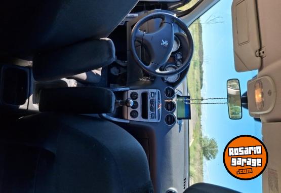 Autos - Peugeot 408 2013 Nafta 168000Km - En Venta