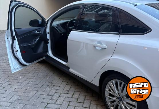 Autos - Ford Focus Se plus 2016 Nafta 138000Km - En Venta