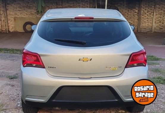 Autos - Chevrolet ONIX 2018 GNC 98651Km - En Venta