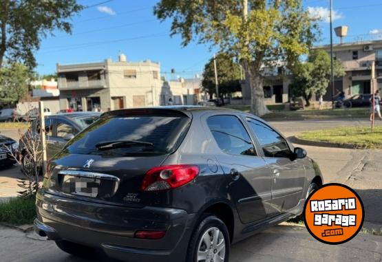 Autos - Peugeot 207 2014 Nafta 117000Km - En Venta