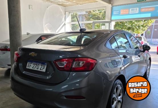Autos - Chevrolet Cruze LT 4p AT 2022 Nafta 51000Km - En Venta