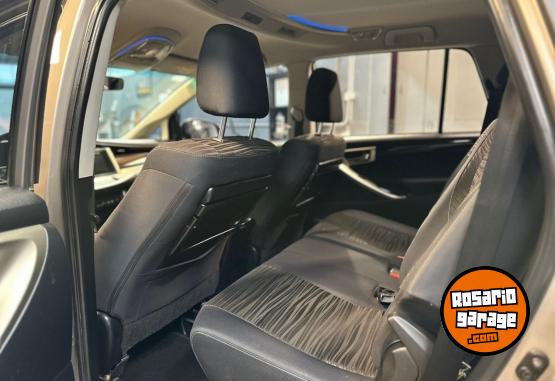 Autos - Toyota Innova 2019 Nafta 139500Km - En Venta