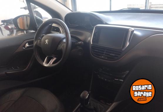 Autos - Peugeot 2008 FELINE 1.6 2017 Nafta 102000Km - En Venta
