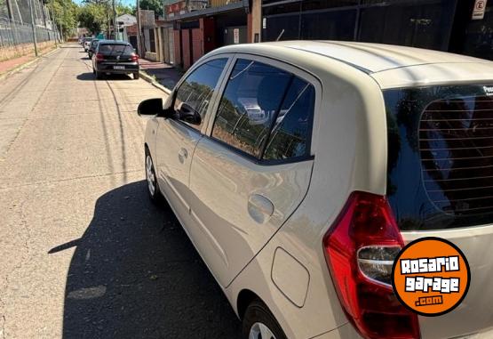 Autos - Hyundai i10 1.2 GLS SEGURIDAD AT 2014 Nafta 86000Km - En Venta