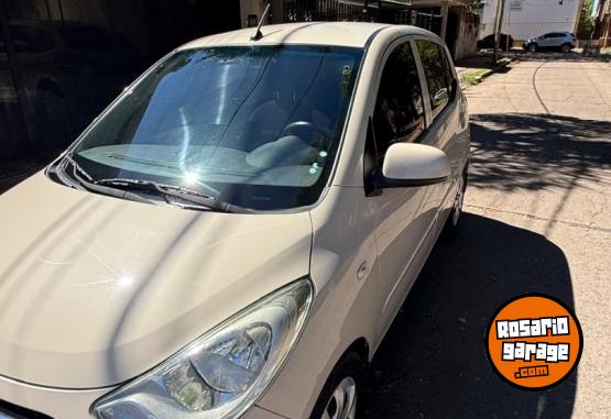 Autos - Hyundai i10 1.2 GLS SEGURIDAD AT 2014 Nafta 86000Km - En Venta