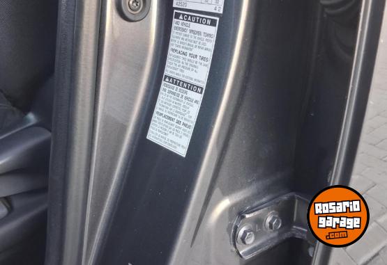 Camionetas - Toyota RAV4 2013 Nafta 86500Km - En Venta