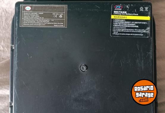 Accesorios para Motos - Vendo bater�a para scooter el�ctrica (a reparar) - En Venta