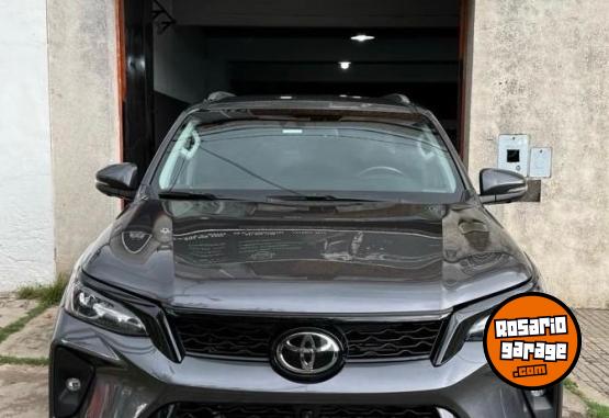 Camionetas - Toyota SW4 2025 Diesel 11000Km - En Venta