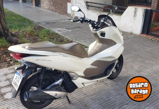 Motos - Honda PCX 2019 Nafta 26000Km - En Venta