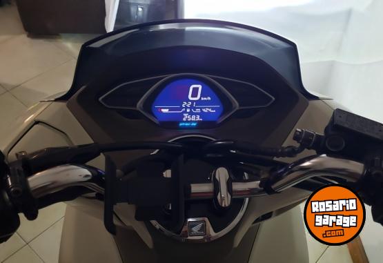 Motos - Honda PCX 2019 Nafta 27000Km - En Venta