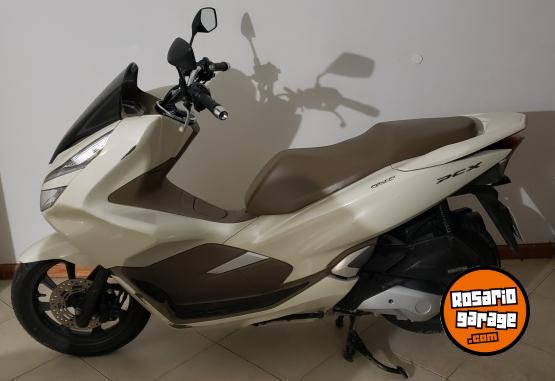Motos - Honda PCX 2019 Nafta 27000Km - En Venta