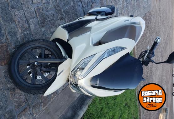 Motos - Honda PCX 2019 Nafta 27000Km - En Venta