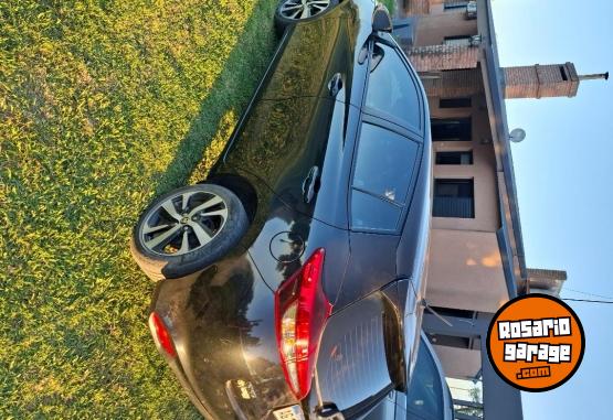 Autos - Toyota Yaris Xls pack 2023 Nafta 54000Km - En Venta