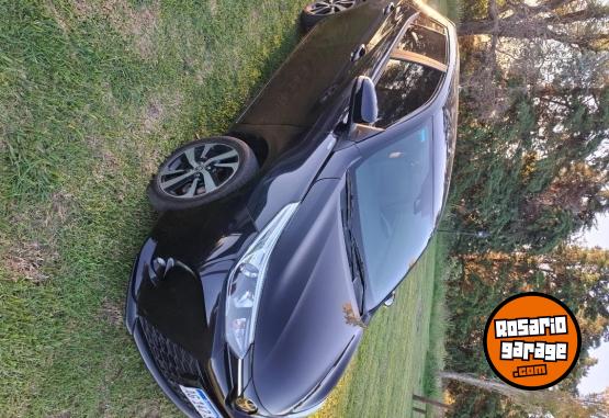 Autos - Toyota Yaris Xls pack 2023 Nafta 54000Km - En Venta