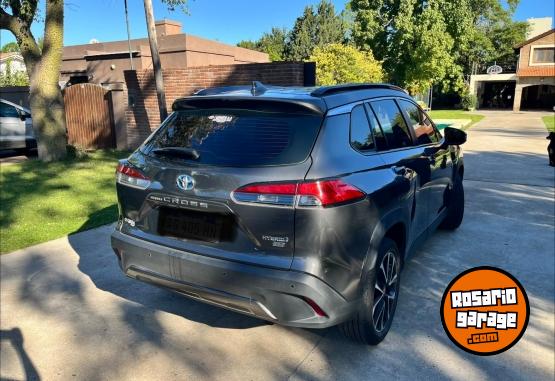 Autos - Toyota Corolla Cross 1.8 SEG HEV 2024 Electrico / Hibrido 64000Km - En Venta
