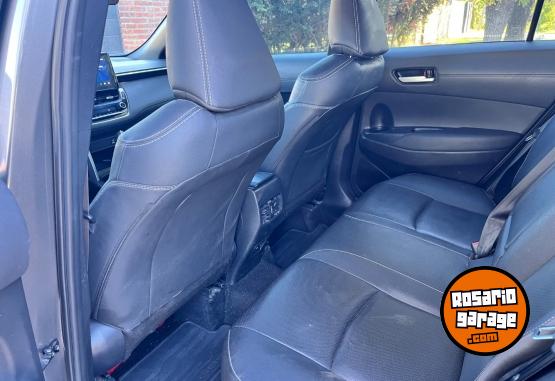 Autos - Toyota Corolla Cross 1.8 SEG HEV 2024 Electrico / Hibrido 64000Km - En Venta