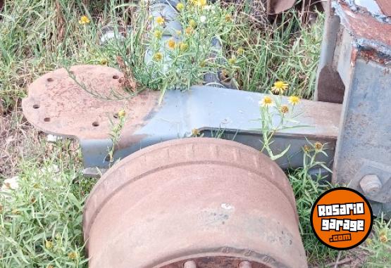 Camiones y Grúas - Vendo - En Venta