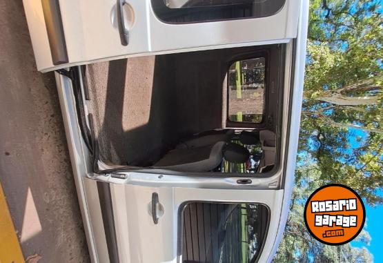 Utilitarios - Peugeot Expert 2008 Diesel 192000Km - En Venta