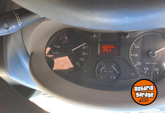 Utilitarios - Peugeot Expert 2008 Diesel 192000Km - En Venta