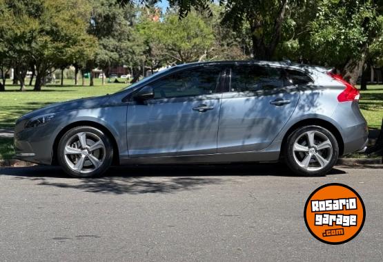 Autos - Volvo V40 2019 Nafta 52000Km - En Venta