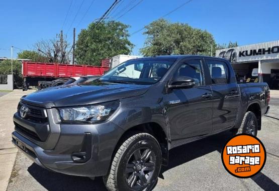 Camionetas - Toyota Hilux sr 2025 Diesel 25000Km - En Venta
