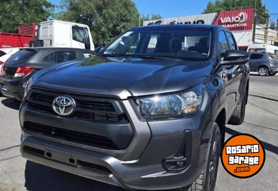 Camionetas - Toyota Hilux sr 2025 Diesel 25000Km - En Venta