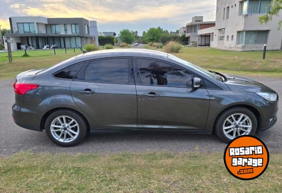 Autos - Ford focus SE 2.0 MT 2016 Nafta 87000Km - En Venta