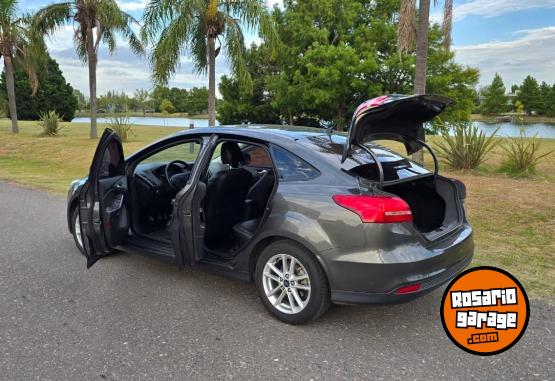 Autos - Ford focus SE 2.0 MT 2016 Nafta 87000Km - En Venta